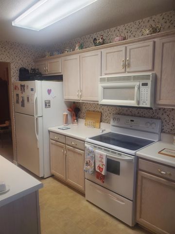 909 E Emerald Springs Drive, Boiling Springs, SC 29316