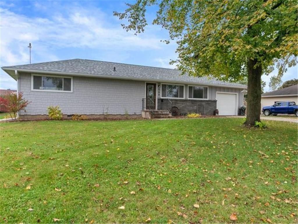 568 Locust Street, Prescott, WI 54021