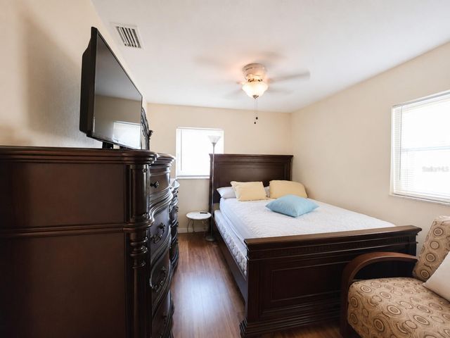 5814 HAMMON DRIVE, Tampa, FL 33619