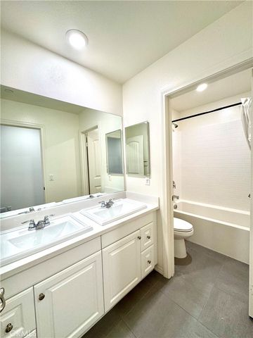6832 Cache Wy, Jurupa Valley, CA 91752