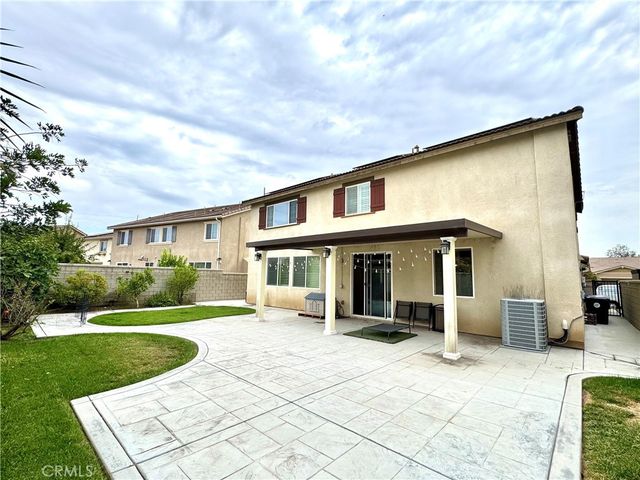 6832 Cache Wy, Jurupa Valley, CA 91752