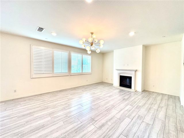 6832 Cache Wy, Jurupa Valley, CA 91752