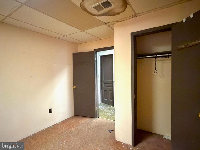 1800 MOUNT LAUREL RD, Temple, PA 19560