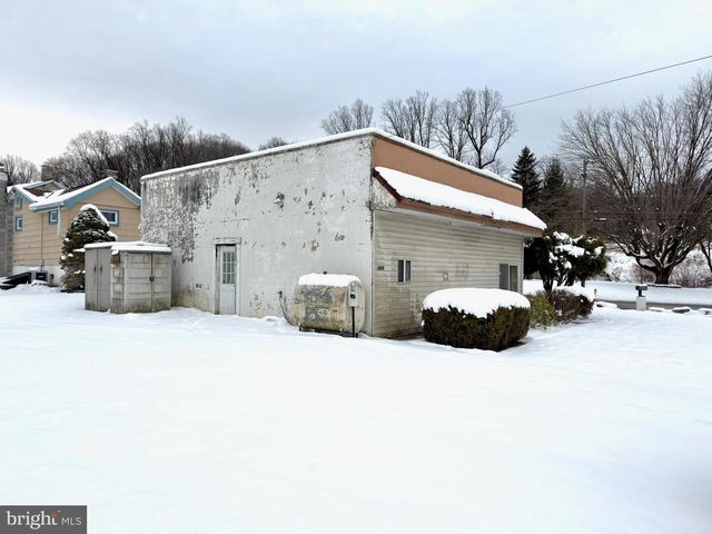 1800 MOUNT LAUREL RD, Temple, PA 19560