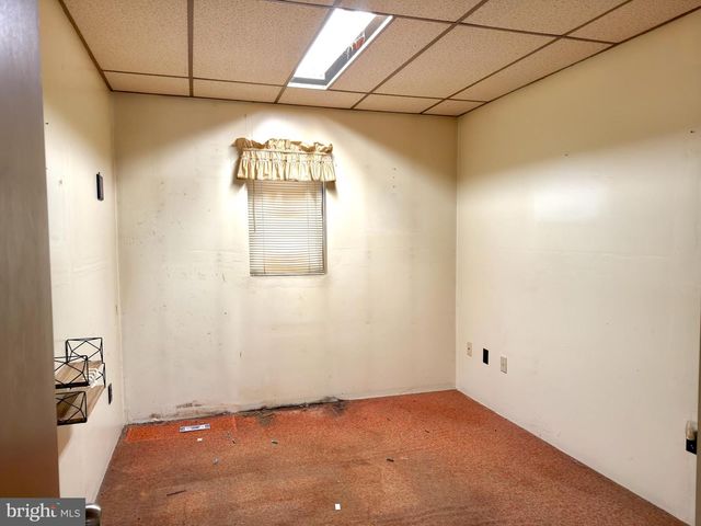 1800 MOUNT LAUREL RD, Temple, PA 19560