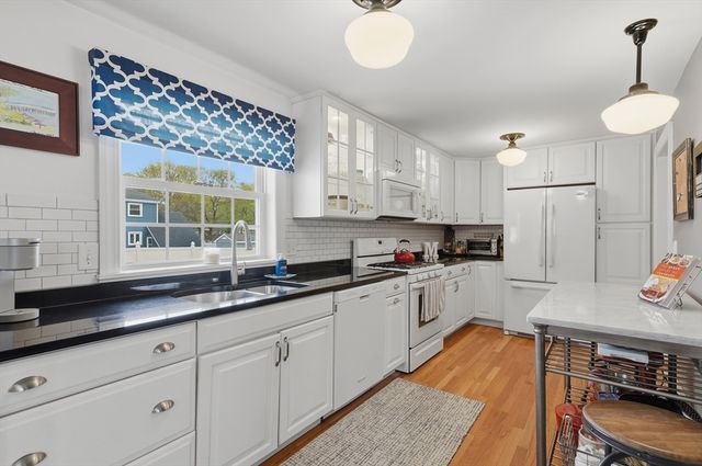 35 Enfield Street, Lowell, MA 01852