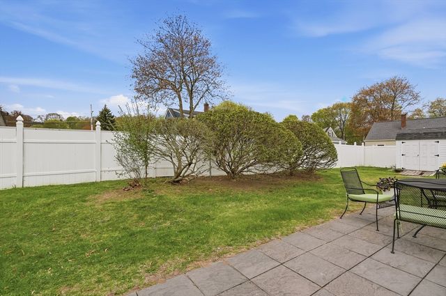 35 Enfield Street, Lowell, MA 01852