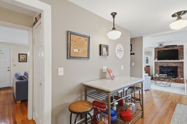35 Enfield Street, Lowell, MA 01852
