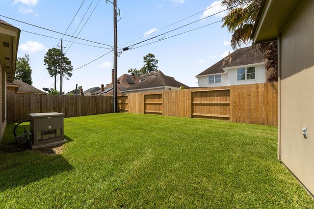 19611 Atasca Oaks Drive, Humble, TX 77346