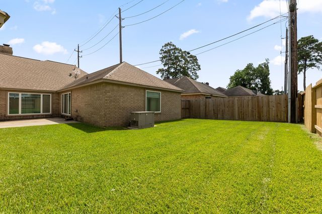 19611 Atasca Oaks Drive, Humble, TX 77346