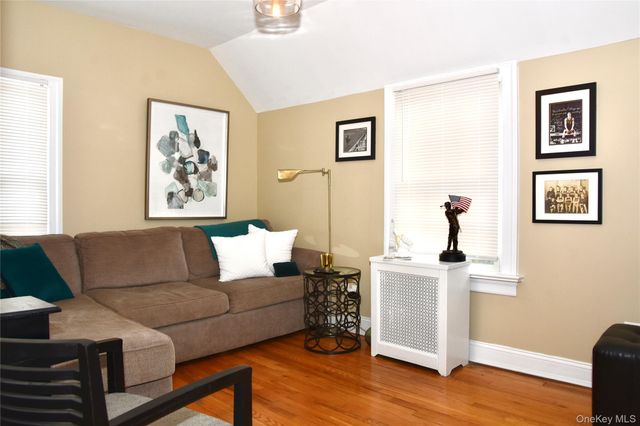 69 Jefferson Street, Garden City, NY 11530