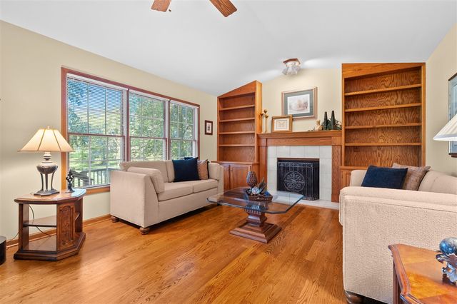 16136 Prairie Ronde Road, Schoolcraft, MI 49087