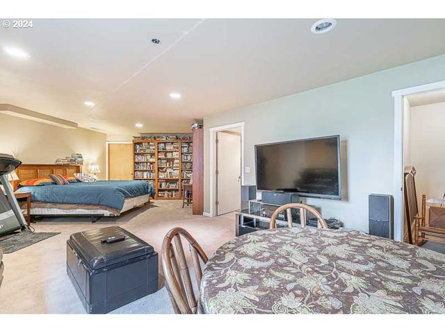 2280 KUEBLER Rd, Salem, OR 97302