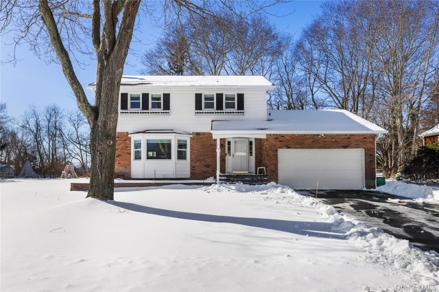 93 Saint Marys Drive, Jamesport, NY 11947