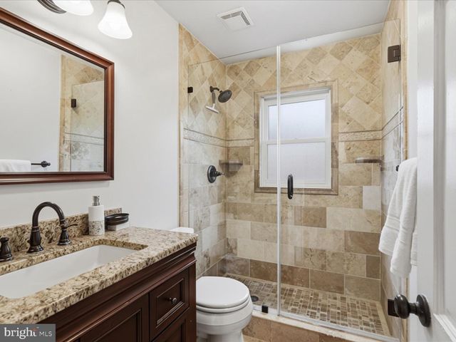 6437 SPRING TER, Falls Church, VA 22042