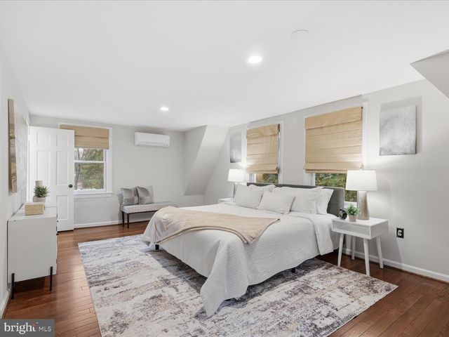 6437 SPRING TER, Falls Church, VA 22042