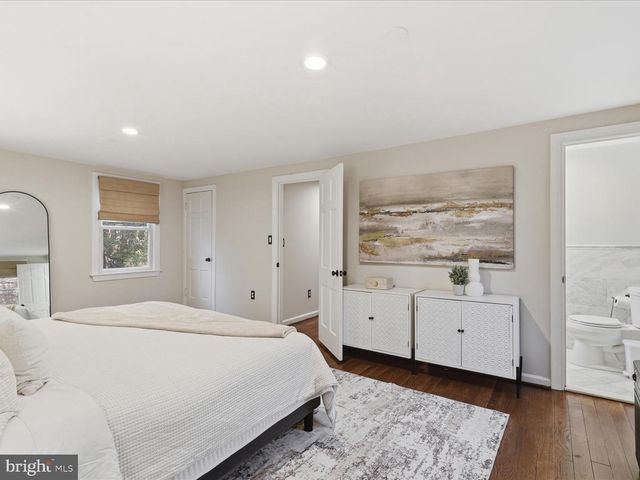 6437 SPRING TER, Falls Church, VA 22042