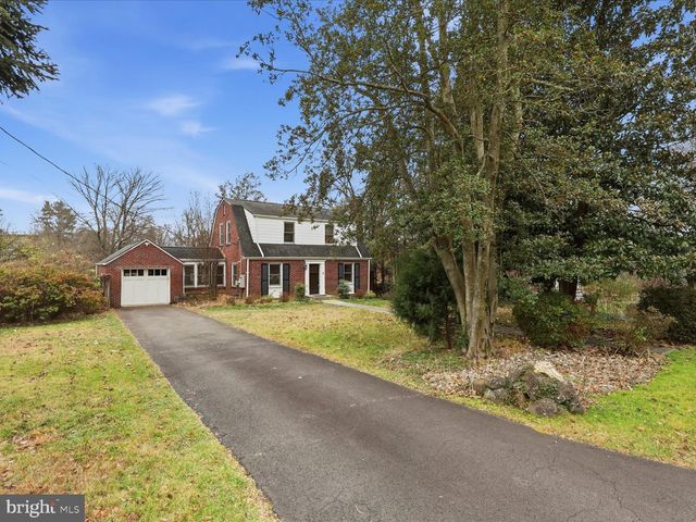 6437 SPRING TER, Falls Church, VA 22042