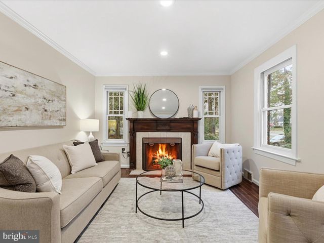 6437 SPRING TER, Falls Church, VA 22042