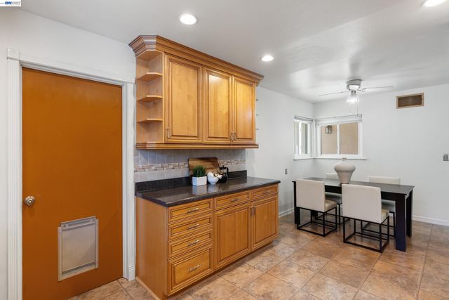 5269 Abbey Ct, Newark, CA 94560