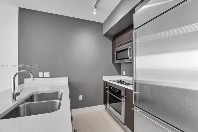 500 Brickell Avenue 2700, Miami, FL 33131
