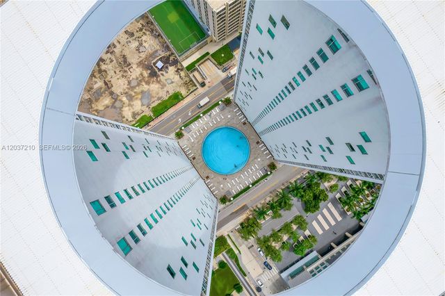 500 Brickell Avenue 2700, Miami, FL 33131