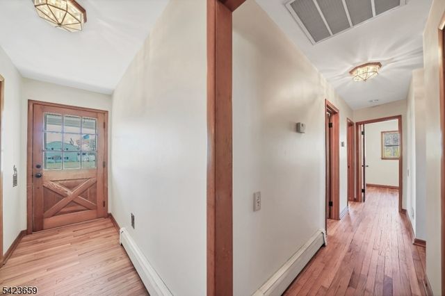 106 Boss Rd, East Amwell Twp., NJ 08559