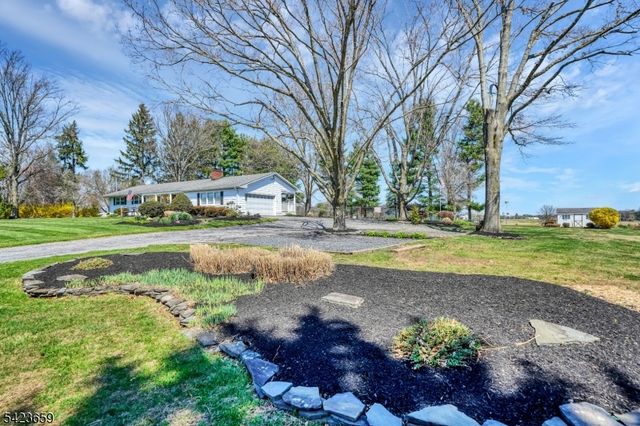 106 Boss Rd, East Amwell Twp., NJ 08559