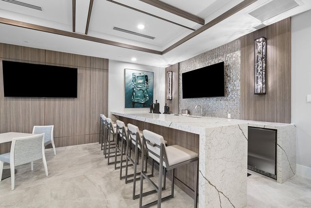 10612 Whitewind Circle, Boynton Beach, FL 33473