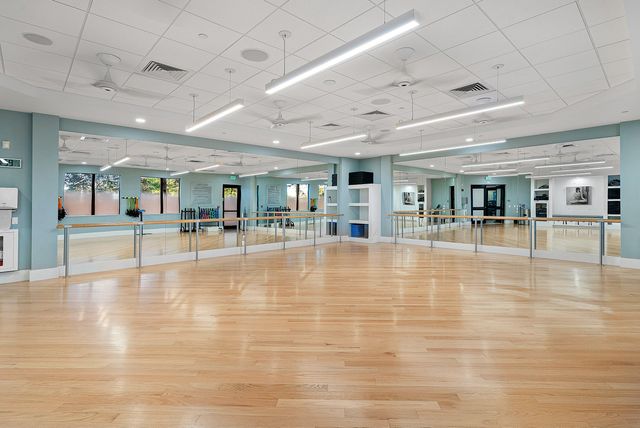 10612 Whitewind Circle, Boynton Beach, FL 33473