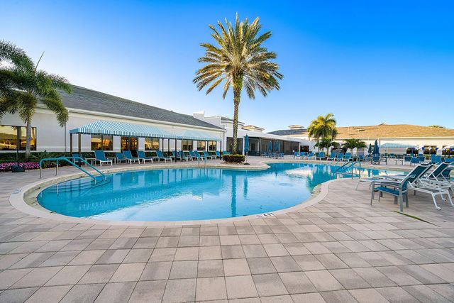 10612 Whitewind Circle, Boynton Beach, FL 33473