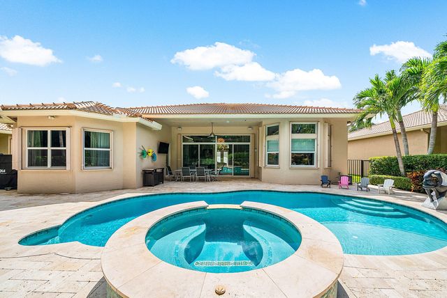 10612 Whitewind Circle, Boynton Beach, FL 33473