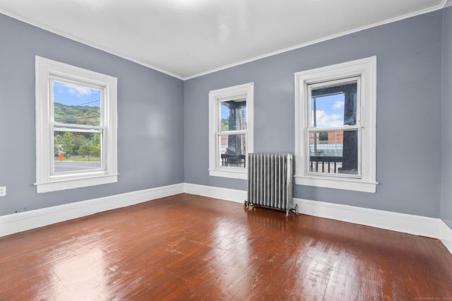1105 North Main Street 1, Waterbury, CT 06704