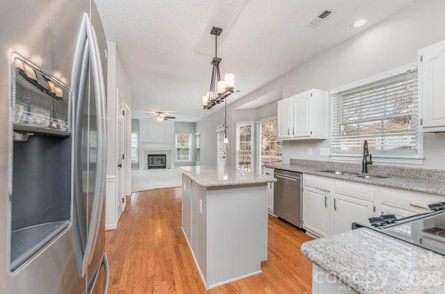 5923 Swanston Drive, Charlotte, NC 28269