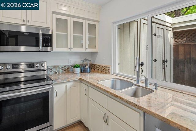 517 Garden Creek Pl, Danville, CA 94526