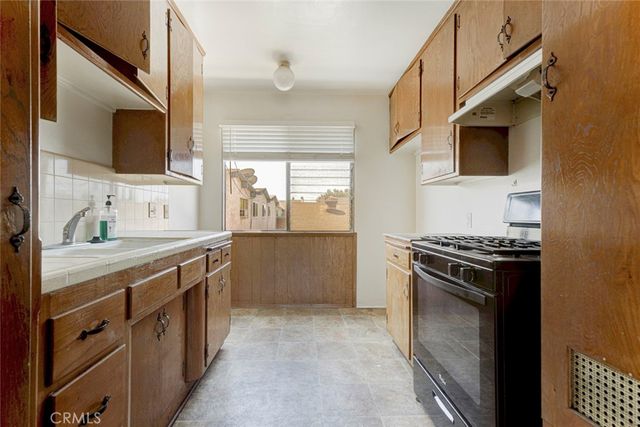 434 W Elk, Glendale, CA 91204
