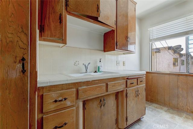 434 W Elk, Glendale, CA 91204