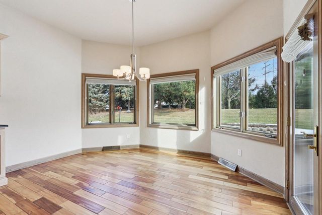 6748 S Yale DRIVE, Franklin, WI 53132