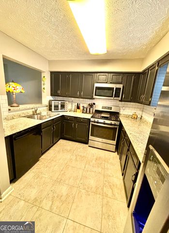 6428 Pinebark Way, Morrow, GA 30260