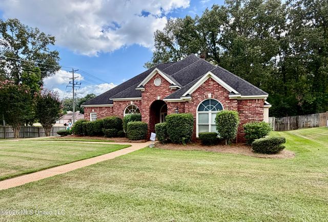 100 Trace Ridge Drive, Clinton, MS 39056