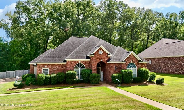 100 Trace Ridge Drive, Clinton, MS 39056