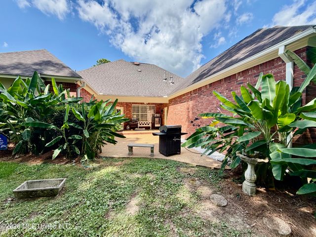 100 Trace Ridge Drive, Clinton, MS 39056