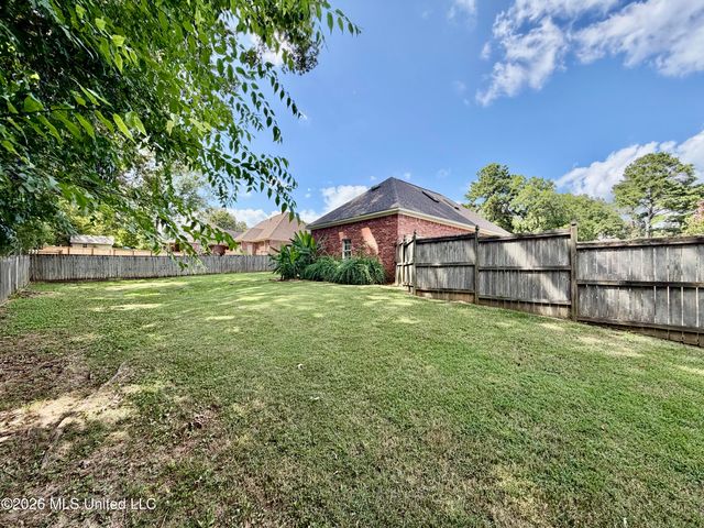 100 Trace Ridge Drive, Clinton, MS 39056