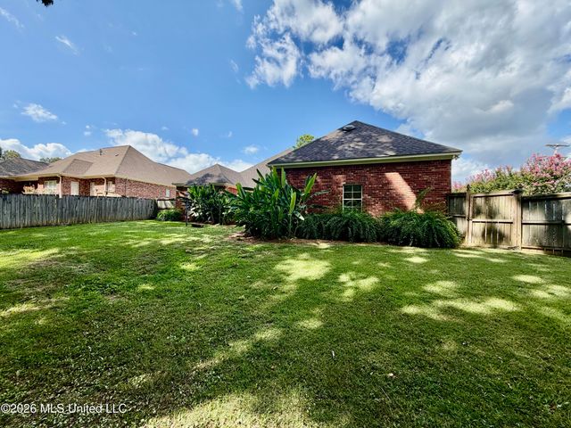 100 Trace Ridge Drive, Clinton, MS 39056