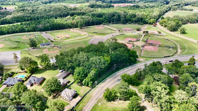 100 Trace Ridge Drive, Clinton, MS 39056