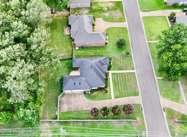 100 Trace Ridge Drive, Clinton, MS 39056