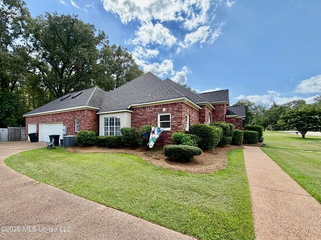 100 Trace Ridge Drive, Clinton, MS 39056