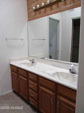 2777 N Treat Avenue, Tucson, AZ 85716