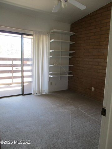 2777 N Treat Avenue, Tucson, AZ 85716