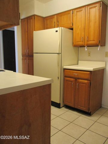 2777 N Treat Avenue, Tucson, AZ 85716